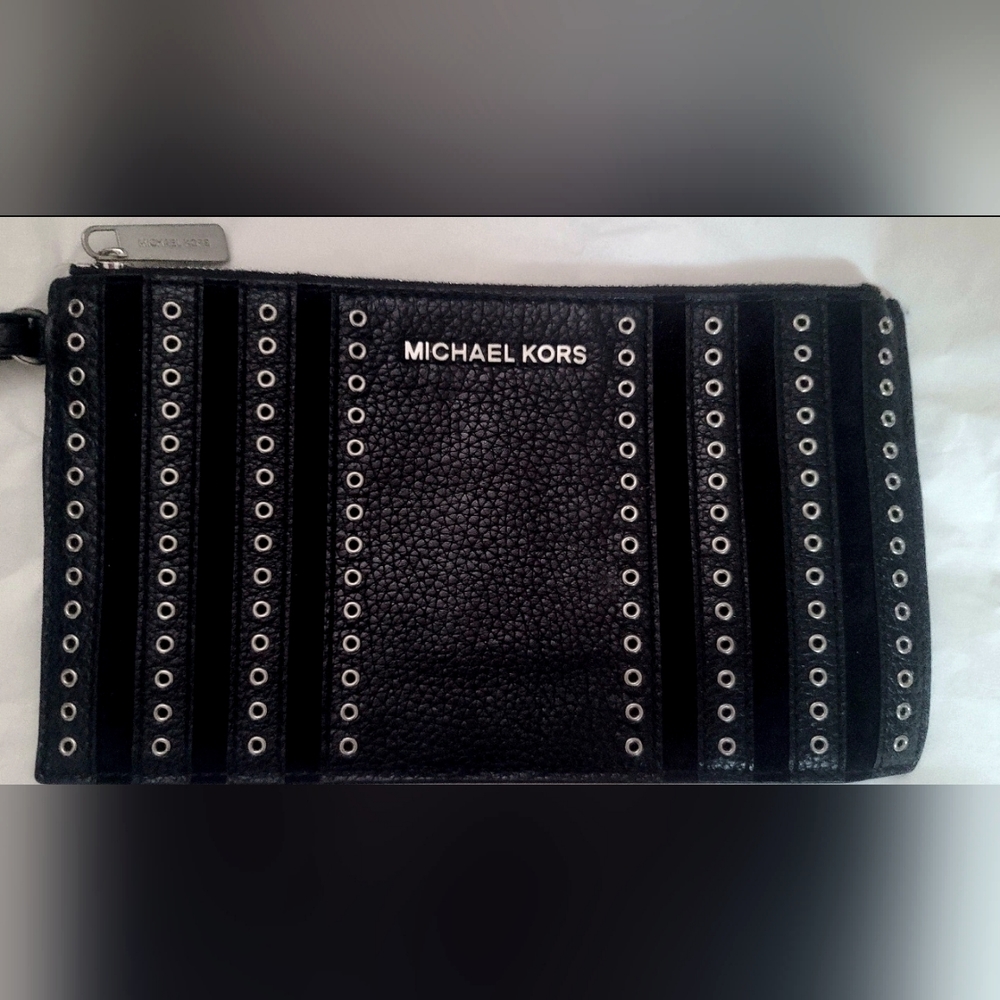 Michael Kors Brooklyn Black Leather Grommet Large Wristlet MSRP $258